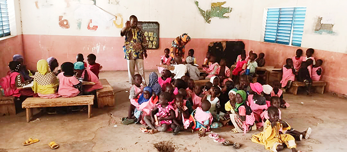 Bildung Schule Kamerun Afrika Primarschule Grundschule bauen