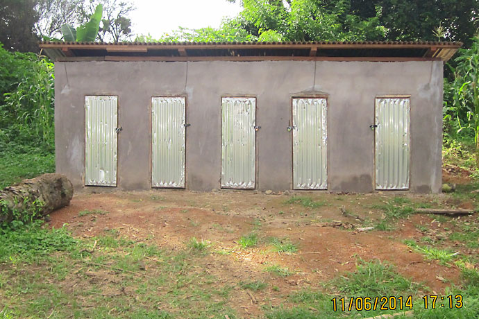 Toilettenbau Nyamboya