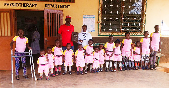 Kinderoperationen Kamerun