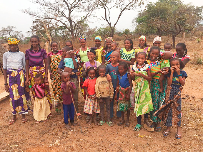 Schulsponsoring Kinder Adadmaoua Kamerun Bororo
