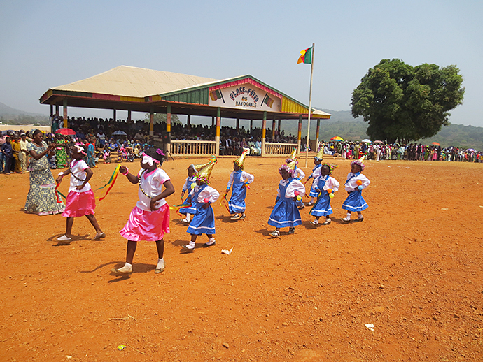 Kinderschaukel Kamerun