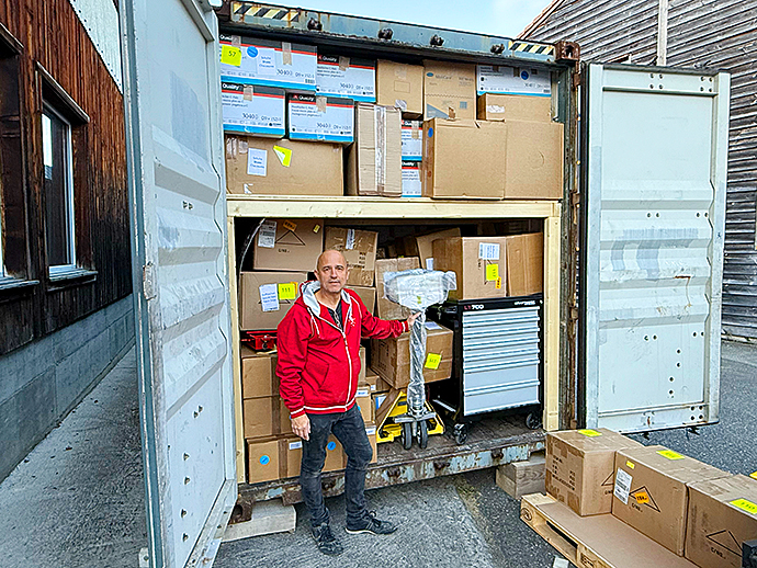 Container Unteriberg Spendenprojekt Spendensammlung Hilfsgütersammlung Kamerun Ashia