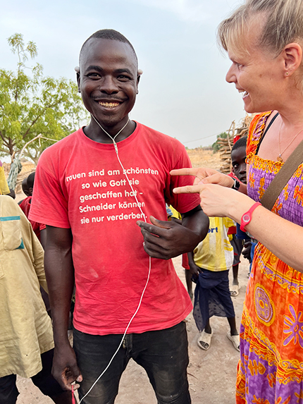 Frauen sind am schönsten so, wie Gott sie geschaffen hat – Schneider können sie nur verderben.