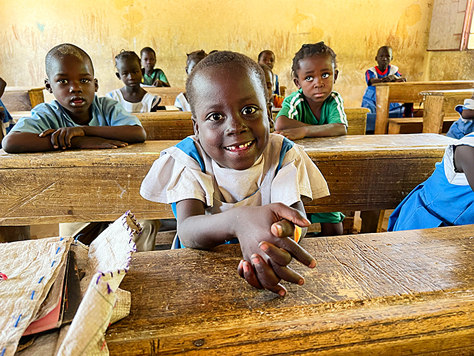 Kamerun Kinderhilfswerk Kindern helfen Afrika Unterstütung