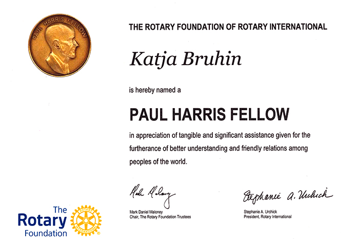 Paul Harris Fellow Rotary Ashia Kamerun Katja Bruhin