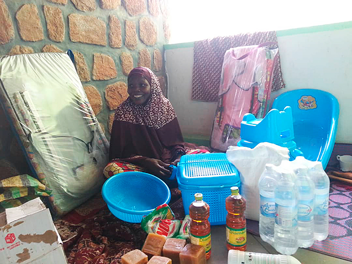 Drillinge Spital Maroua Kamerun Hilferuf Unterstützung mittellose Familie