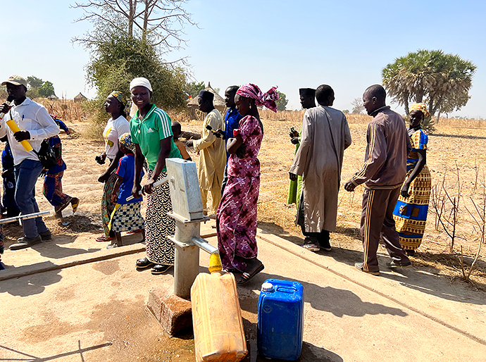 Brunnenbohrung Afrika Wasserprojekt Kamerun Extrême-Nord