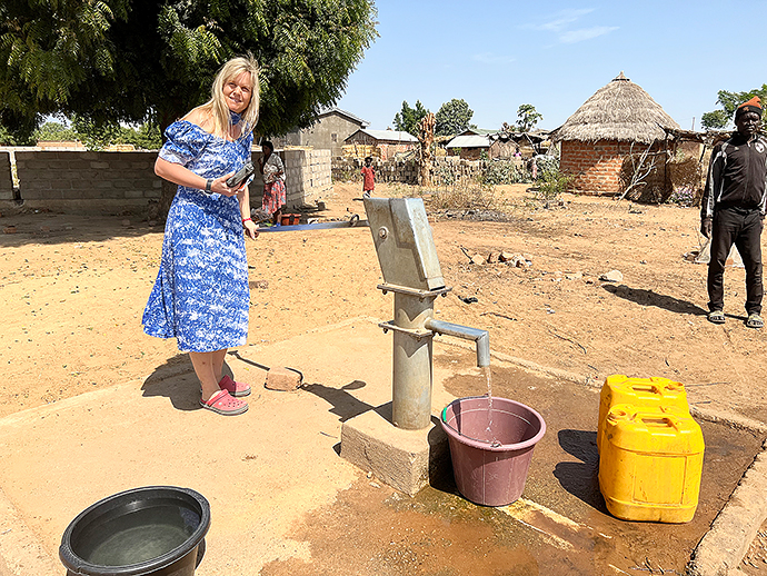 Brunnenbohrung Afrika Wasserprojekt Kamerun Extrême-Nord