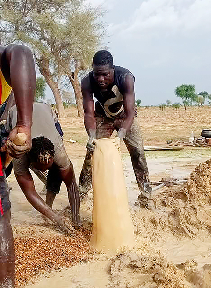 Brunnenbohrung Afrika Wasserprojekt Kamerun Extrême-Nord