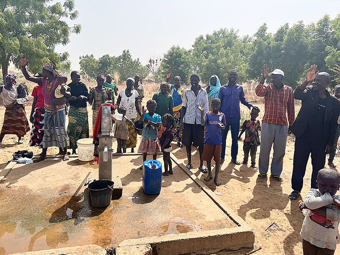 Brunnenbohrung Afrika Wasserprojekt Kamerun Extrême-Nord