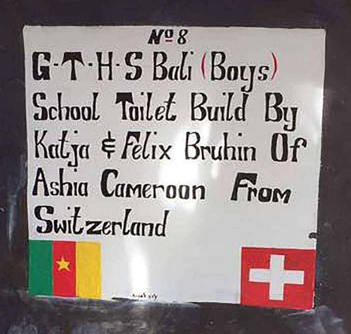 Toilettengebäude GTHS Bali Nyonga Boys