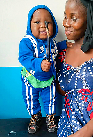 Kinderoperationen Ashia Kamerun