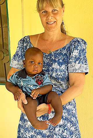 Kinderoperationen Ashia Kamerun
