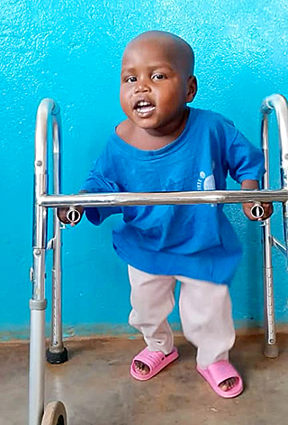 Kinderoperationen Ashia Kamerun