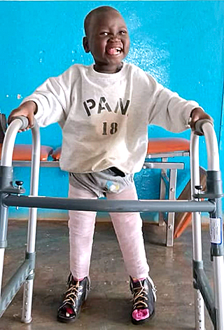 Kinderoperationen Ashia Kamerun